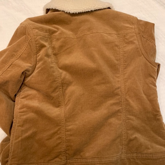 sweater - Picture 4 of 4